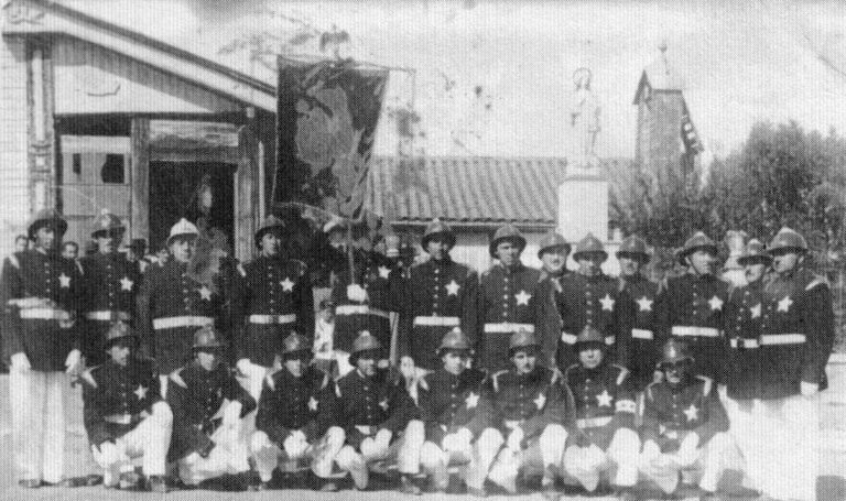 Voluntarios de Bomberos de Pichilemu en los años 1950